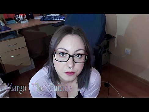 ❤️ Секси девојка са наочарима дубоко сише дилдо на камери ❌ Супер порно код нас